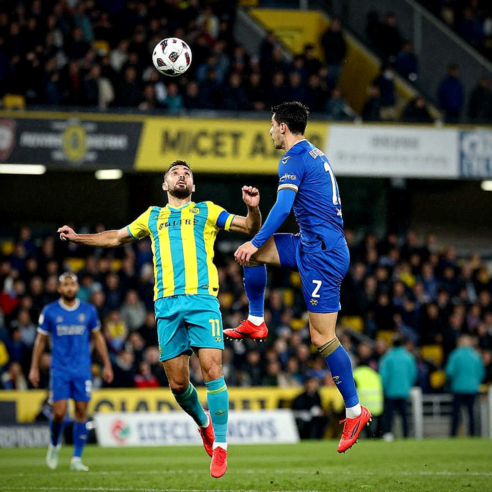 Como 4-1 Manchester United: bản ghi chưa kiểm chứng, bài học chiến thuật và áp lực tài chính