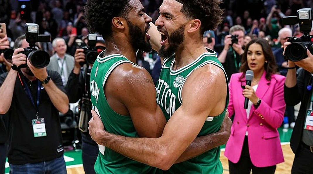 Cuộc gặp ở Abu Dhabi giữa PAOK và EuroLeague: Tấm vé chưa ai ký