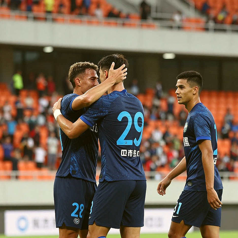 U23 Uzbekistan 2-0 U23 Kuwait: Cánh cửa hé mở cho U23 Việt Nam và cái bẫy mang tên 'đá để hòa' U23 Uzbekistan 2-0 U23 Kuwait: Cánh cửa hé mở cho U23 Việt Nam và cái bẫy mang tên 'đá để hòa'