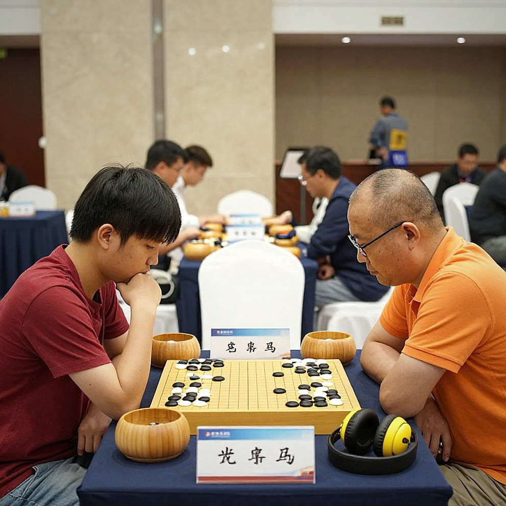 Carlsen: AI khiến cờ vua khó tạo lợi thế hơn, và ngôi vô địch thế giới chỉ đáng hơn 1 triệu USD