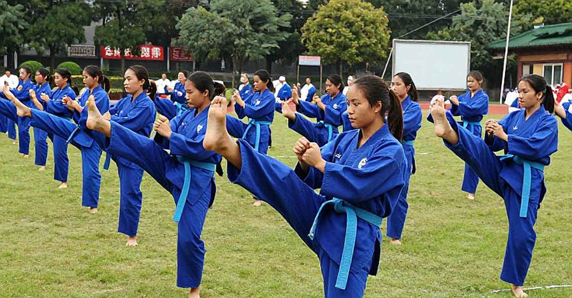 Raoni Barcelos rời bệnh viện sau biến cố sức khỏe: bài kiểm tra của một võ sĩ hạng gà 39 tuổi