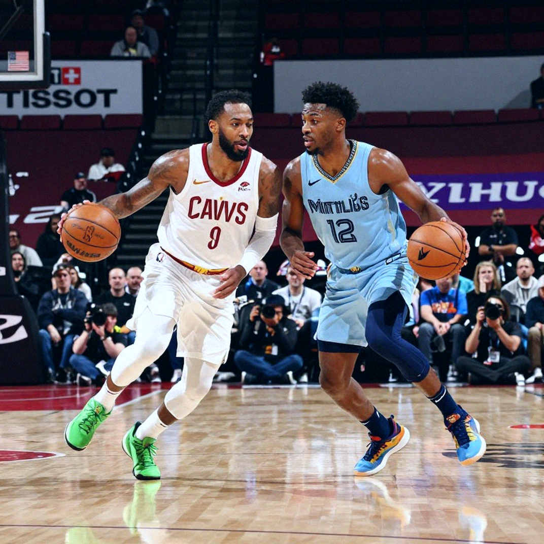 Anh em nhà Thompson và 363 triệu đô: Khi NBA trả giá cho điều chưa nhìn thấy