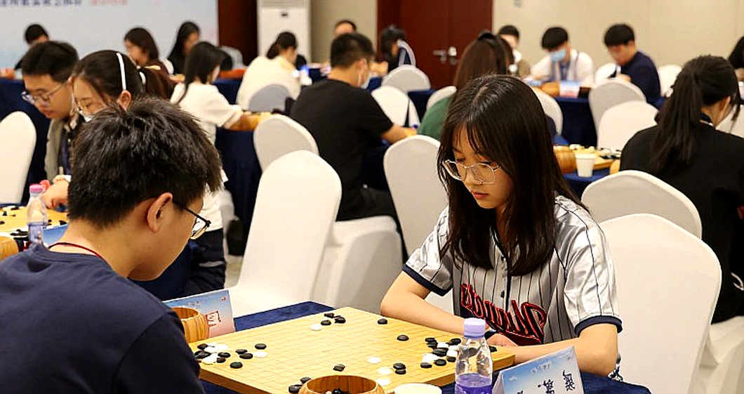 Carlsen trở lại, Giải Cờ vua Toàn cầu 2026 hội tụ sao Ấn Độ giữa cơn bão lịch thi đấu