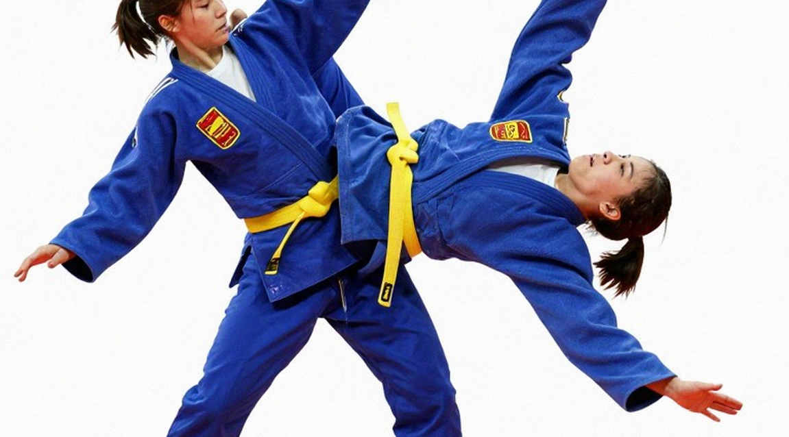 Sai tên cầu thủ ba lần: Bài học về tầm quan trọng của phân tích có căn cứ trong thể thao võ thuật Sai tên cầu thủ ba lần: Bài học về tầm quan trọng của phân tích có căn cứ trong thể thao võ thuật
